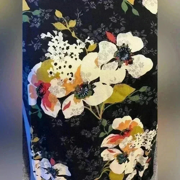 Kut From The Kloth Top Size X Small Knit Black Floral Print Beton Mixed Media - Picture 3 of 7